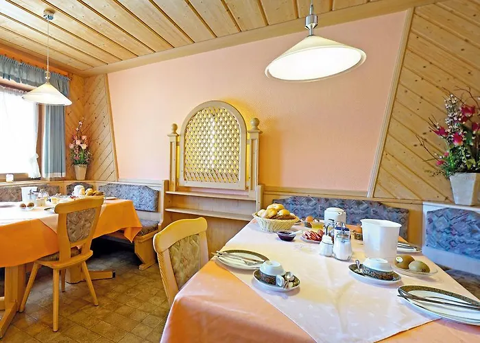 Haus Renate מלון 3*